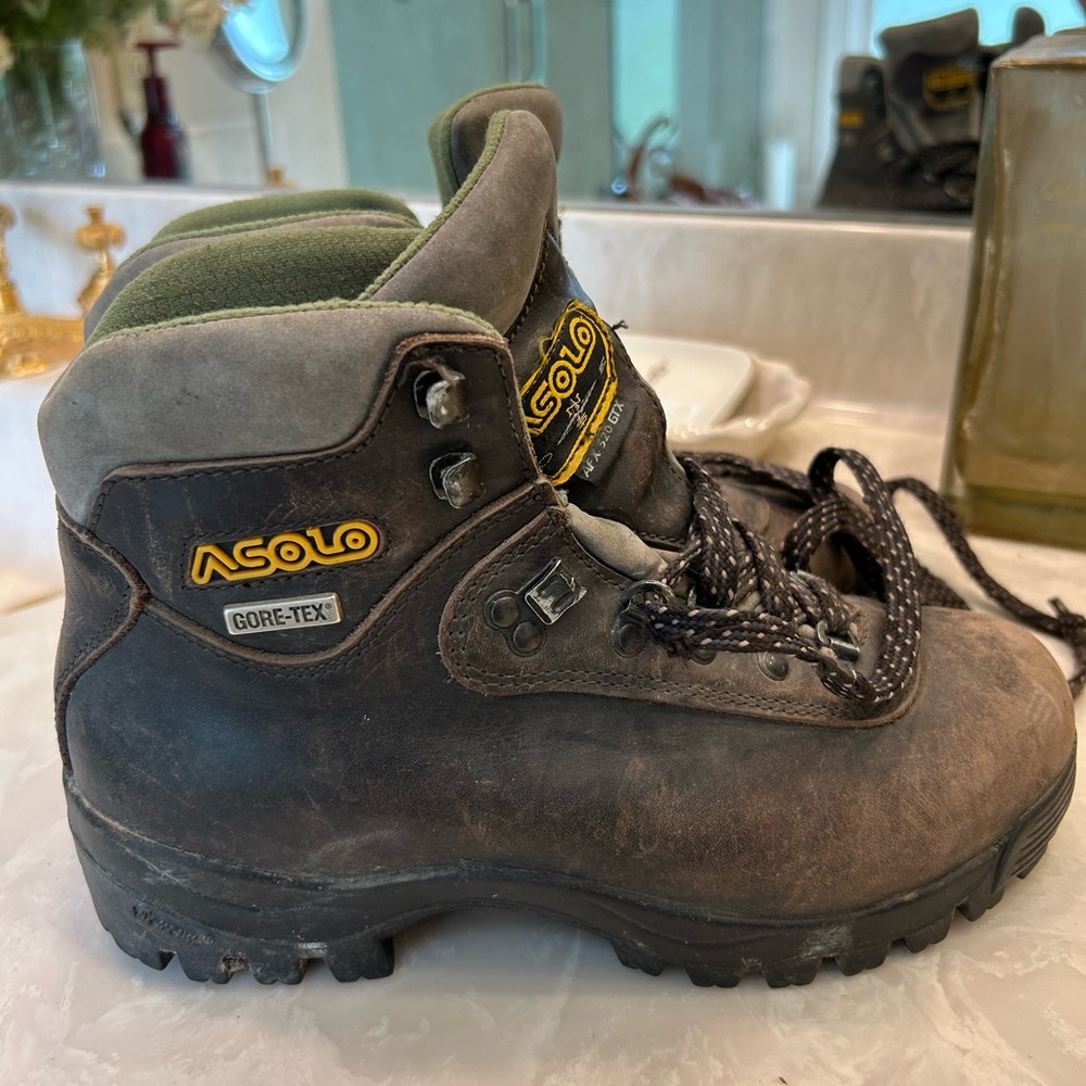 Asolo Gore-Tex Boots - Dark Brown Leather, Olive Insulated Liner, Sz 8.5 - Picture 10 of 13